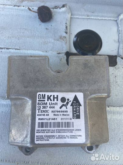 Opel Zafira B рестайлинг, блок SRS