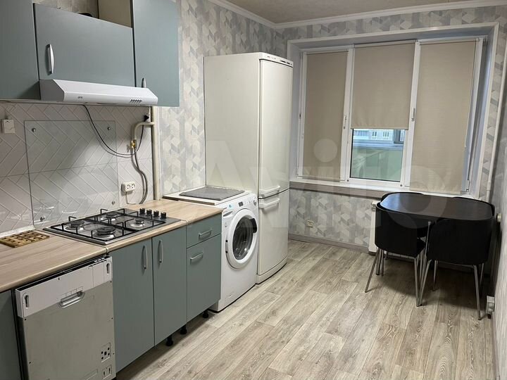 1-к. квартира, 37 м², 4/10 эт.