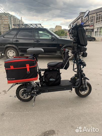 Эксклюзивный электросамокат