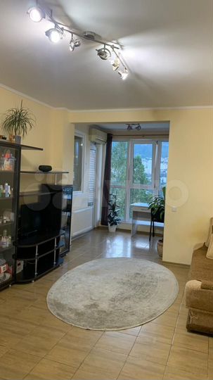 2-к. квартира, 45 м², 4/14 эт.