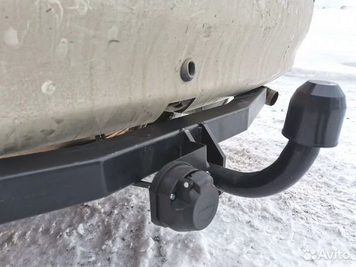 Фаркоп для Toyota Ipsum / Gaia / Picnic