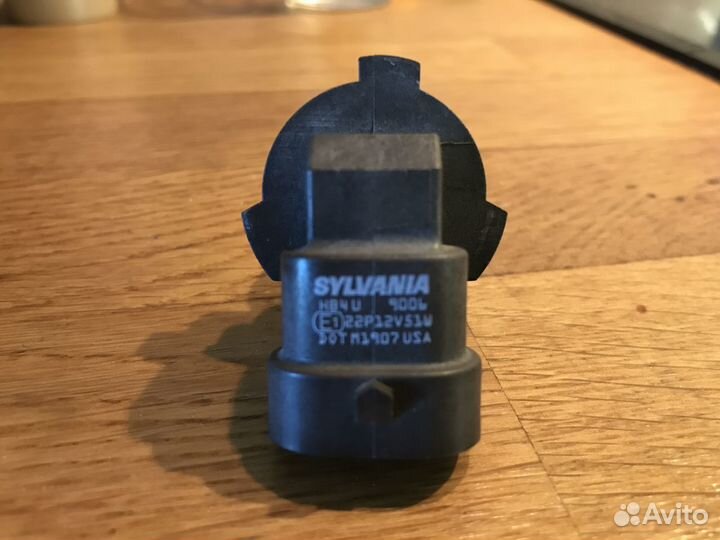Продаю автолампы sylvania HB4/9006 12V 51W