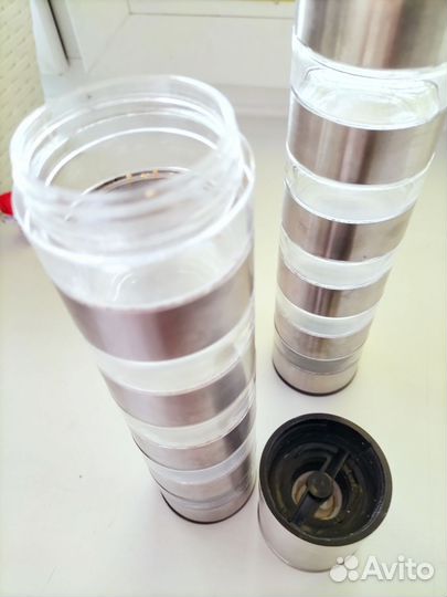 Ёмкость для специй с мельницей