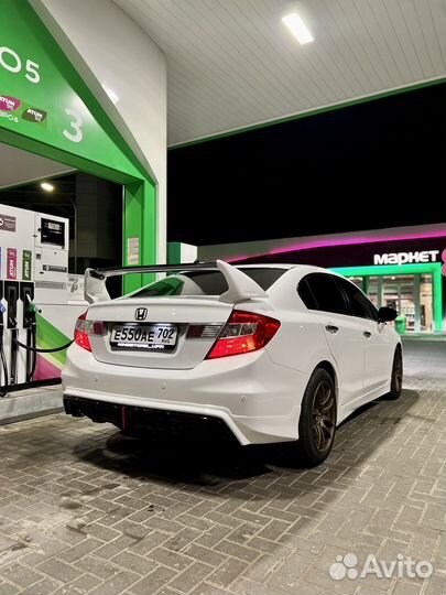 Накладка на задний бампер honda civic 2012