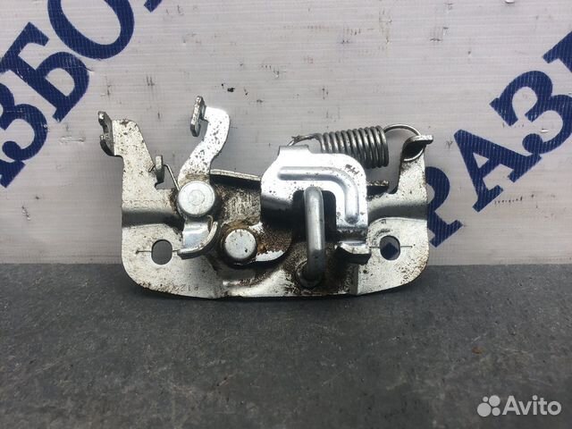 Замок багажника lancer x