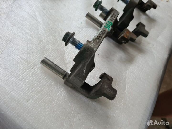 Скоба суппорта задняя Ford Focus 3 1.6 2013