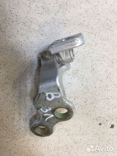 Петля двери задняя левая Ford Focus 1 cdda 2003