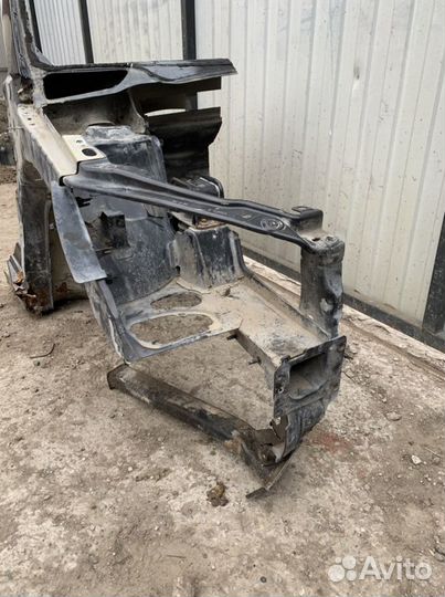 Передний правый лонжерон Citroen C4