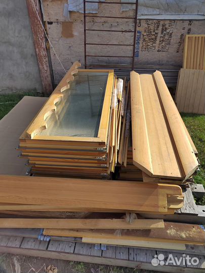 Деревянные оконные блоки из массива дуба