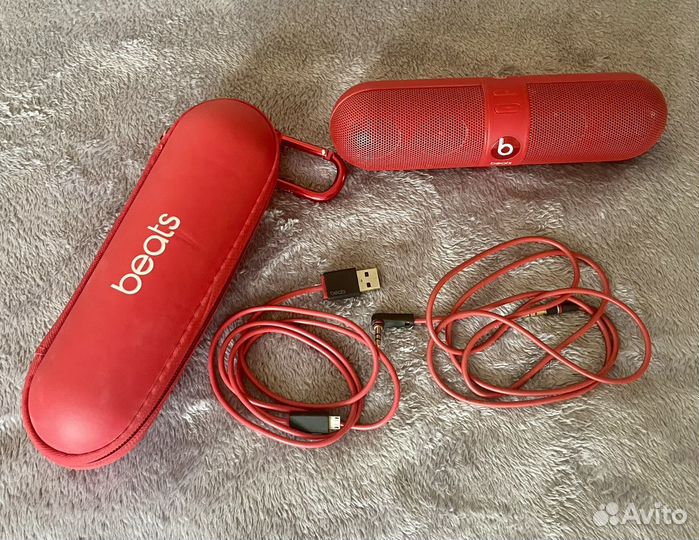 Колонка Beats Pill