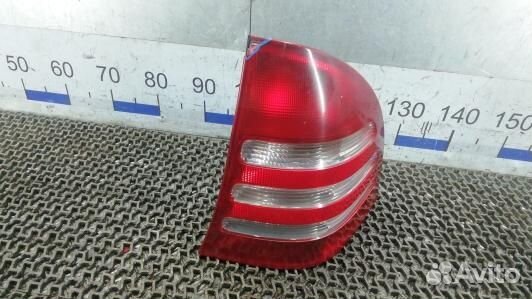 Фонарь задний правый mercedes benz C-class W203 (1