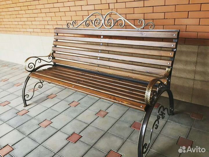 Скамейка с узором