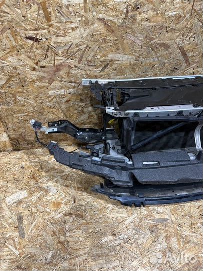 Передняя панель с радиаторами Bmw 5 Серия G30