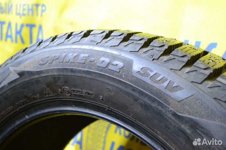 Bridgestone Blizzak Spike-02 235/55 R19