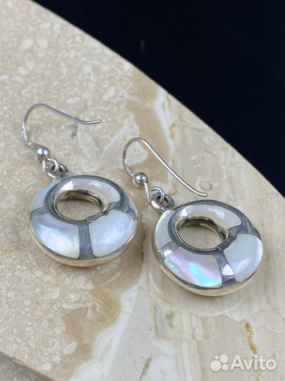 Серебряные серьги с перламутром