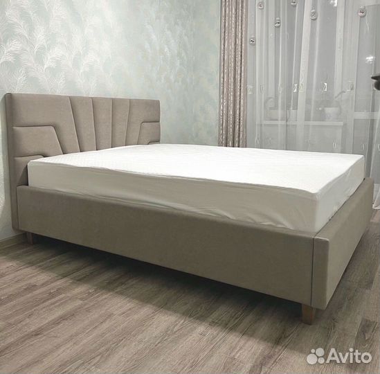 Дизайнерская кровать