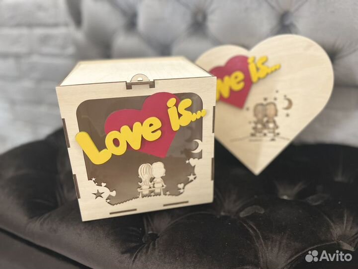Коробка подарочная деревянная Love is