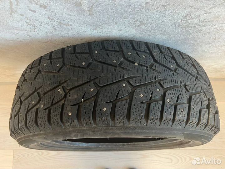 Yokohama Ice Guard Stud IG55 235/55 R19
