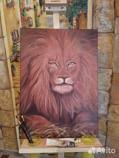Лев маслом