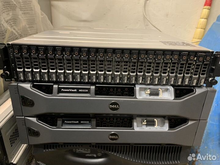 Системы хранения Dell MD3220 SAS