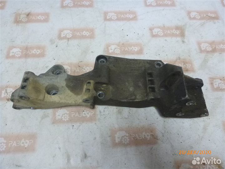 Кронштейн Volkswagen Golf MK4 AEH 1997-2004