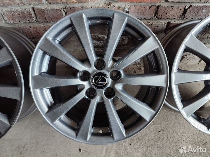 Оригинальные диски Lexus R17 5х114.3 J8 ET45