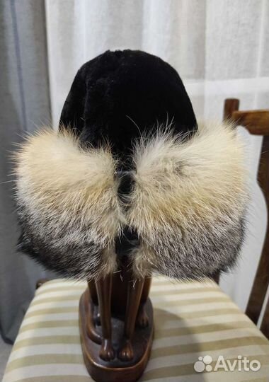 Шапка зимняя женская