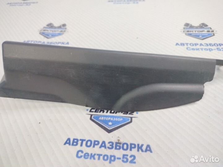 Накладка крыла передняя правая Nissan Qashqai J10