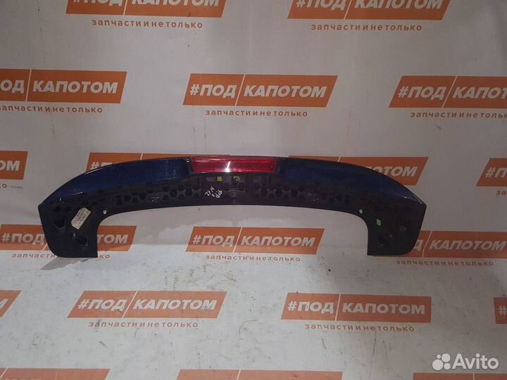 Спойлер крышки багажника Ford Focus 3 BM51A44210B