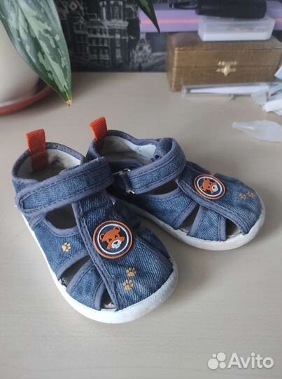 Сандали детские 23 размер