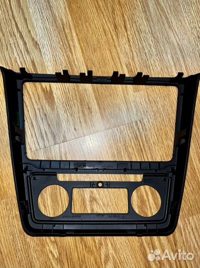 Рамка Skoda Yeti Bolero/Swing