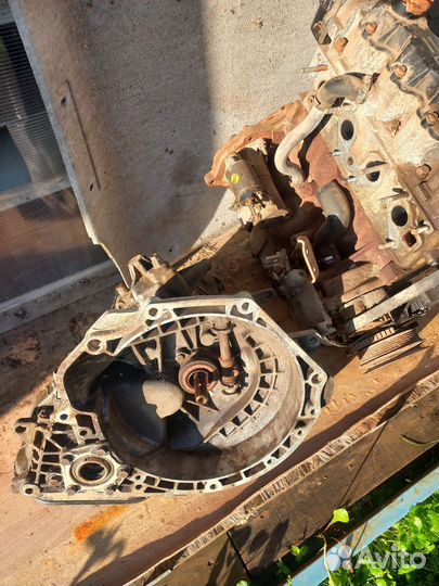 Двигатель с коробкой