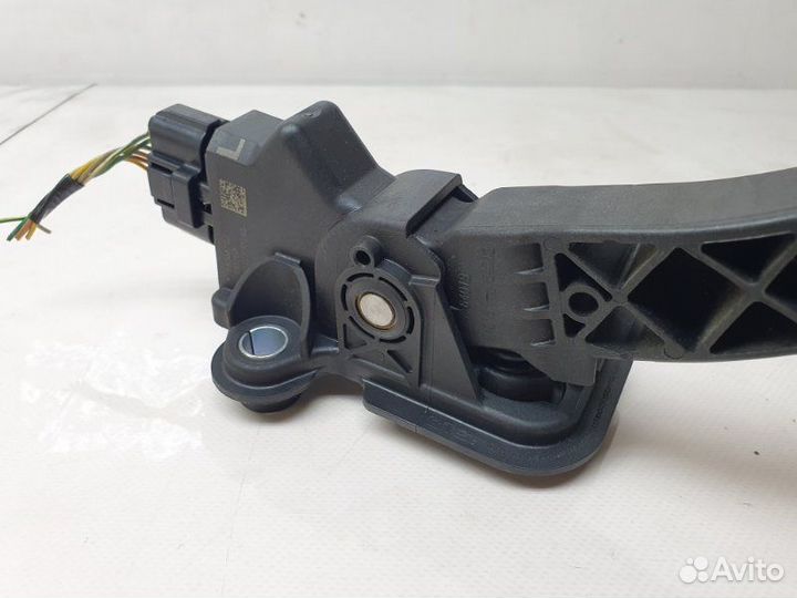 Педаль газа Mitsubishi Lancer 10 2.0 2014