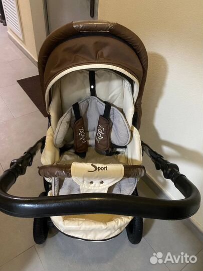 Коляска прогулочная Zippy