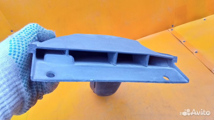 Воздухозаборник для Mitsubishi Carisma