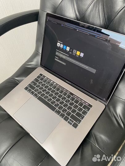 Apple MacBook Pro a1707 2016