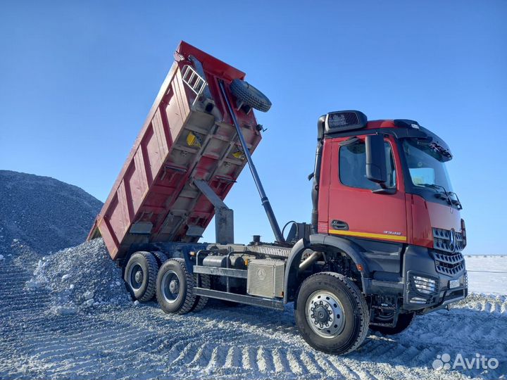 Водитель самосвала Mercedes-Benz (вахта, Ямал)