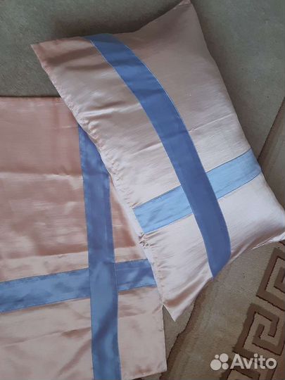 Декоративная атласная наволочка