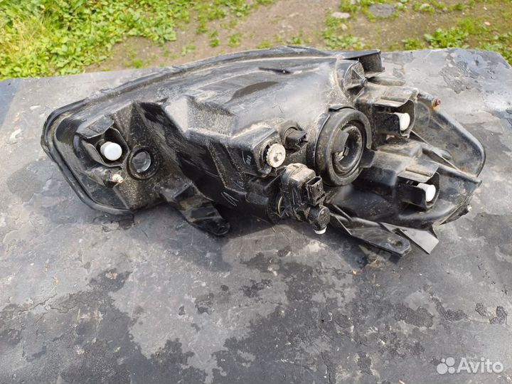 Suzuki SX4 2006 фара левая