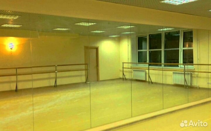 В спортзал зеркало