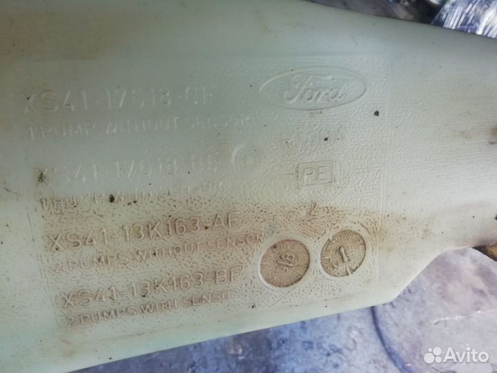 Бачок омывателя Форд Фокус1