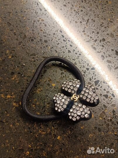 Заколка chanel