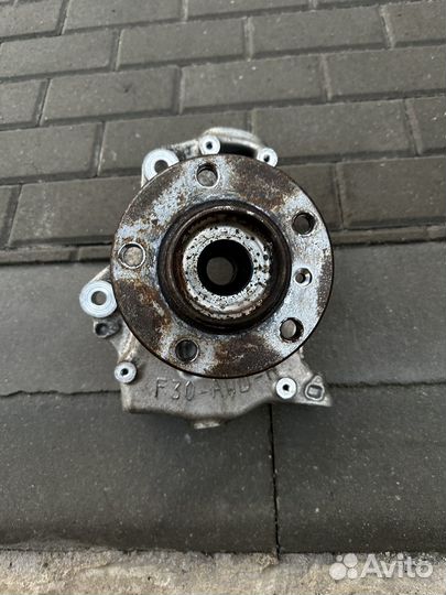 Кулак поворотный bmw f30 xi