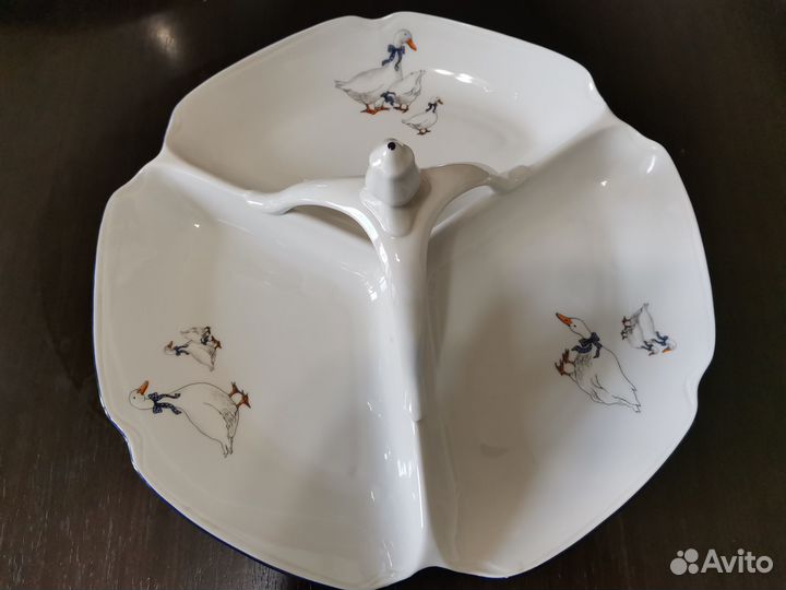 Посуда фарфоровая Гуси, предметы