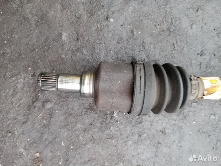 Полуось передняя левая Ford Fiesta 2001-2008