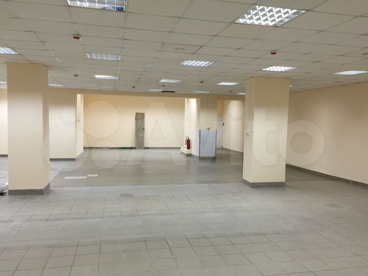 Торговая площадь, 348.3 м² в спальном районе