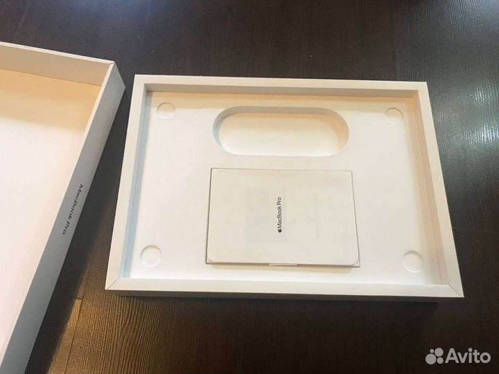 Коробка от macbook pro