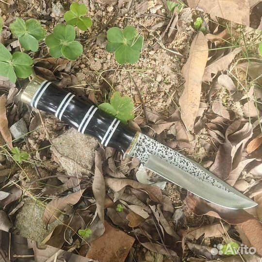 Нож туристический