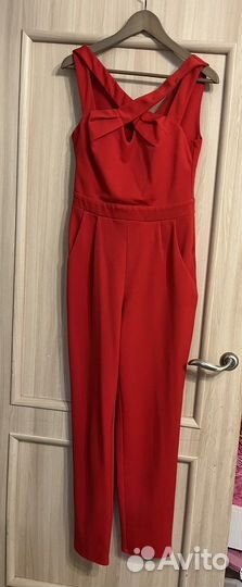 Комбинезон женский красный