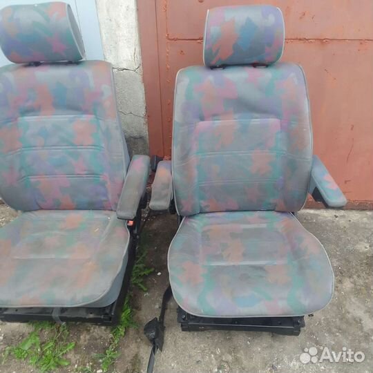 Сидение Фольксваген Т4 T4 переднии с локтями